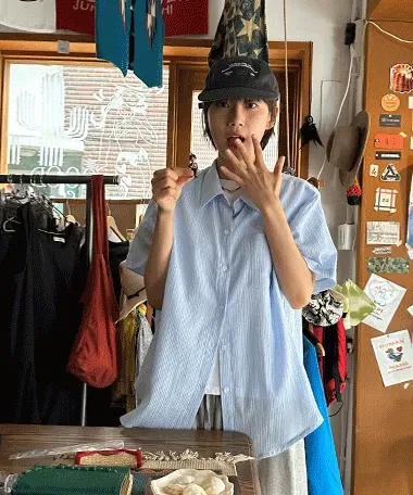 나르샤 시어서커 스트라이프 반팔 셔츠