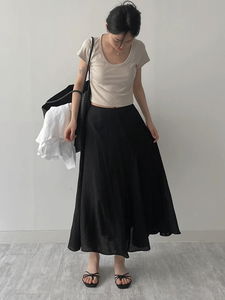Wrinkle flare long skirt
