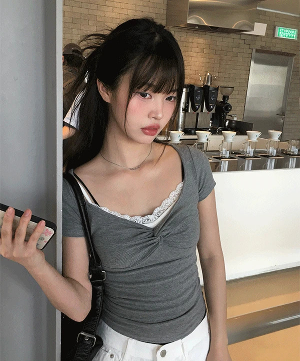 短袖上衣