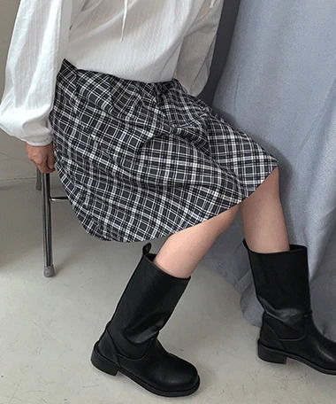 Hisen pleated check midi skirt