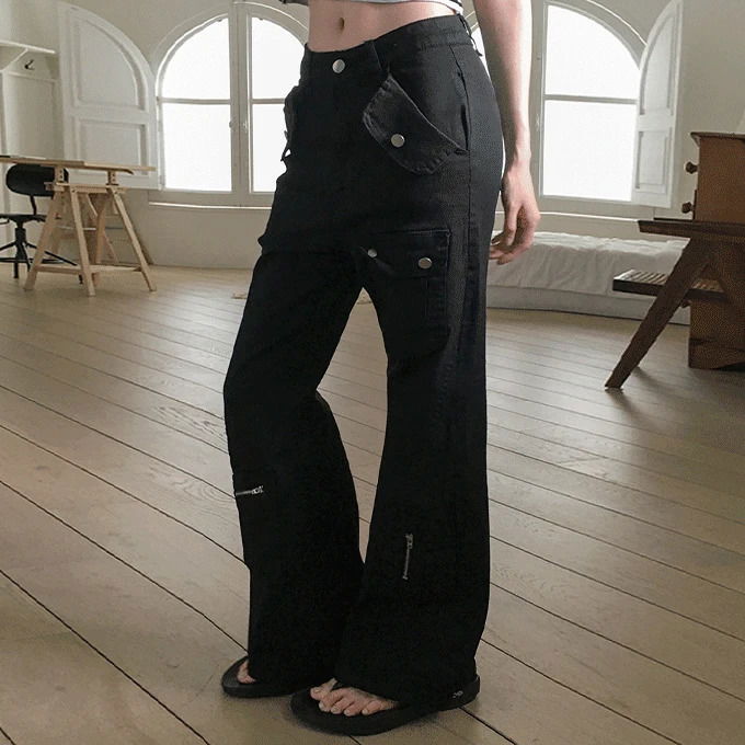 New & Multi Pocket Flared Pants -2 Colors