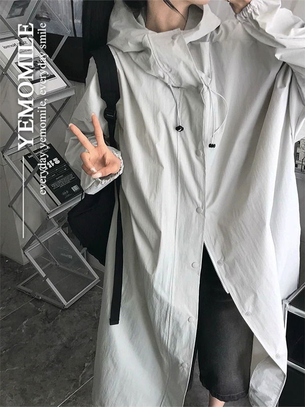 エンバーフードロングレインコート