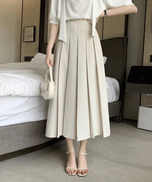 pleated-skirt