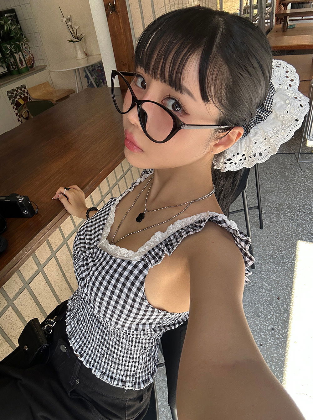 반팔 티셔츠 모델 착용 이미지-S1L73