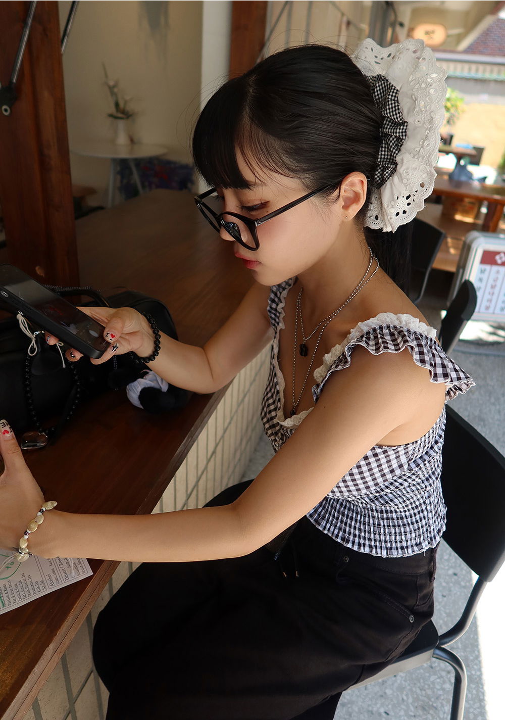 반팔 티셔츠 모델 착용 이미지-S1L75