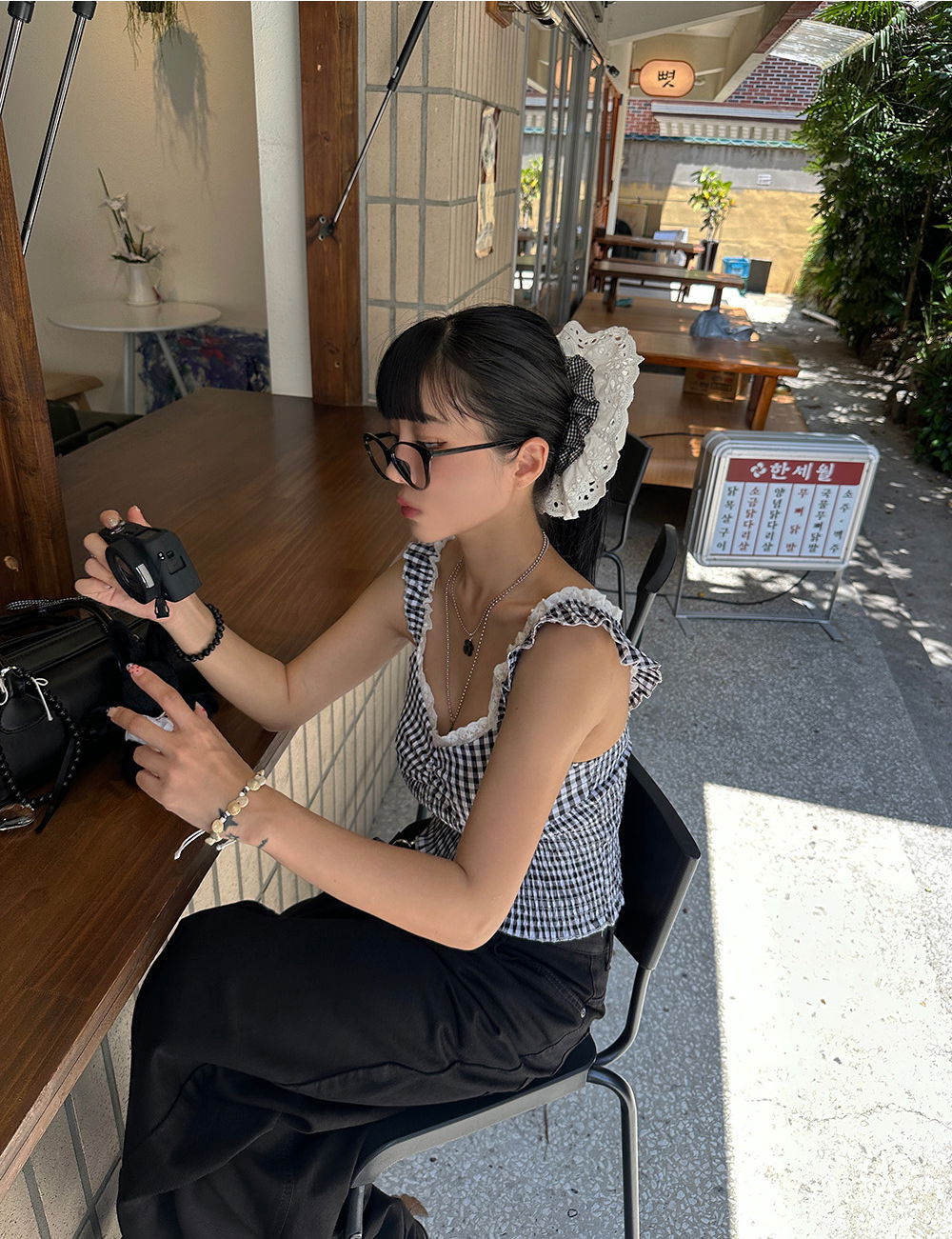 반팔 티셔츠 모델 착용 이미지-S1L82