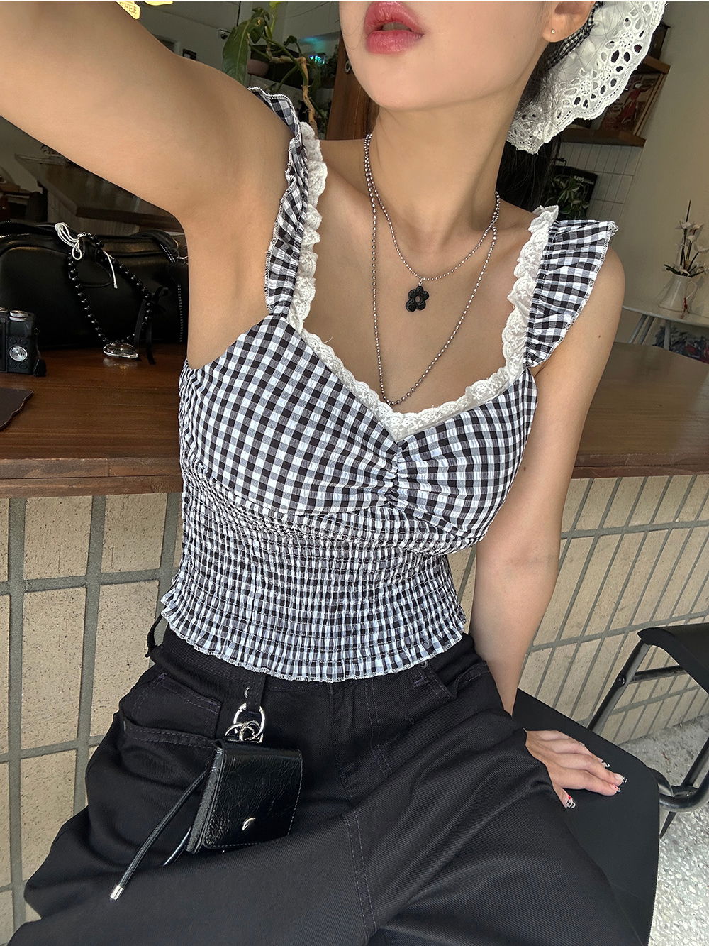 반팔 티셔츠 모델 착용 이미지-S1L77