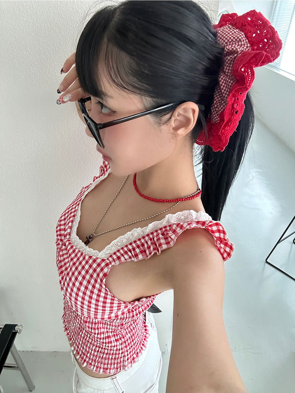 반팔 티셔츠 모델 착용 이미지-S1L85