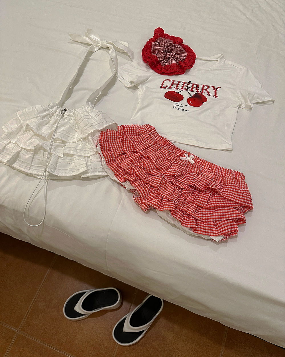 반팔 티셔츠 모델 착용 이미지-S1L101