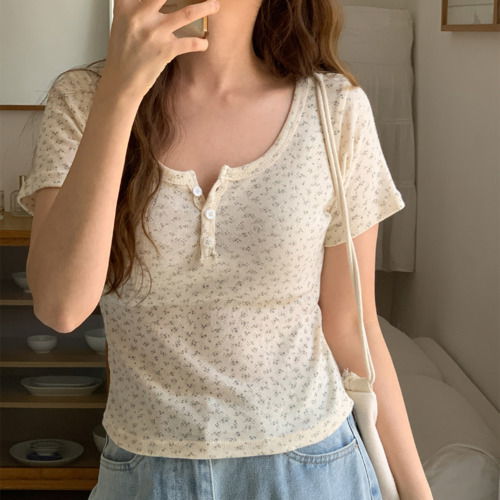 Floral cropped short sleeve t-shirt (Ships Today)