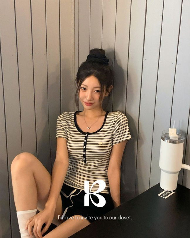 와우 단가라 유넥 반팔 티셔츠