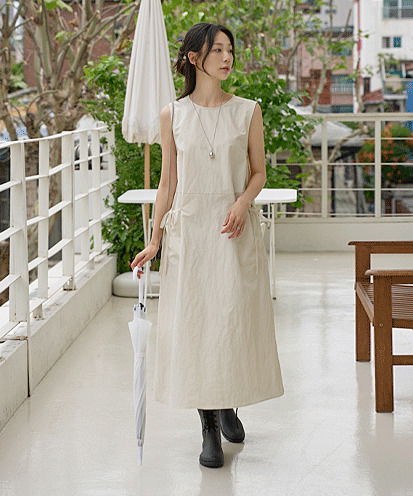 헤리드 나일론 라운드 스트랩 슬리브리스 롱 원피스 (여름/간절기/바스락/포켓/민소매/나시/데일리룩/휴양지룩)