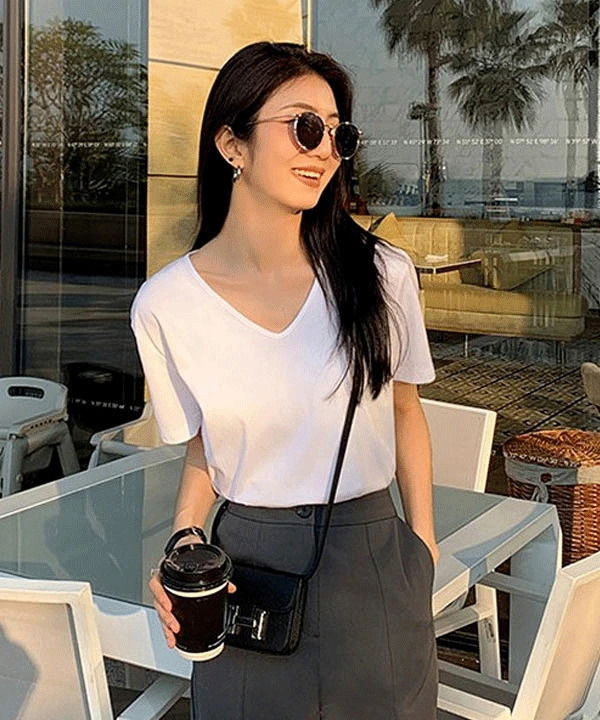 Leedy Basic V- V-Neck Short Sleeve T-Shirt