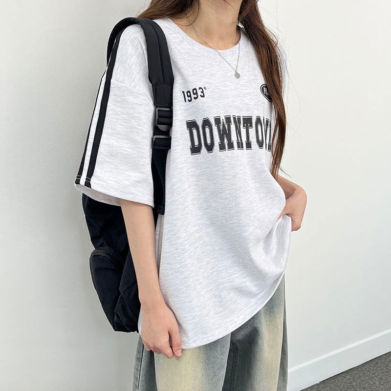 반팔 티셔츠 모델 착용 이미지-S1L11