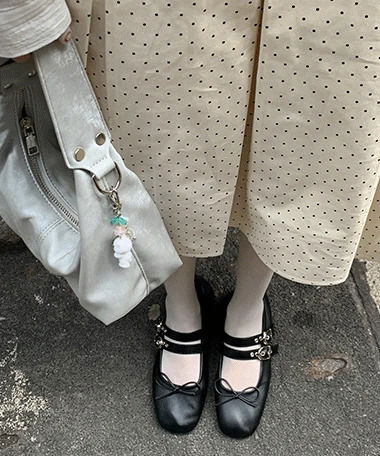 Delphine Buckle Ribbon Square Flat Shoes