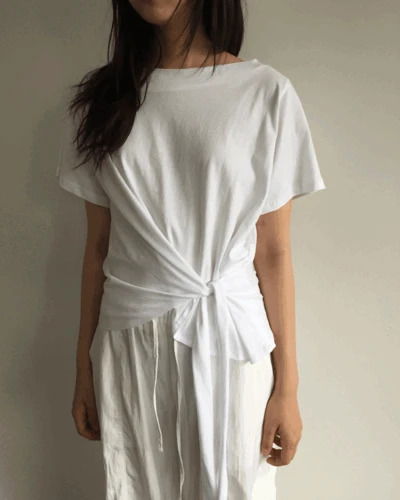 Zero sum knot t-shirt