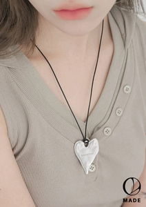 Deco Heart Necklace