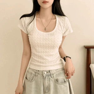 디픈 엠보 링클 스퀘어넥 세미크롭 반팔 티셔츠 (3color)