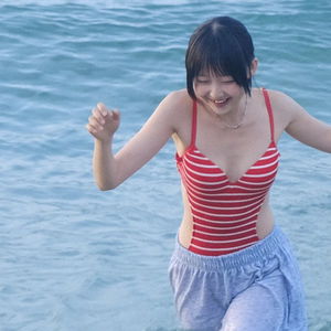 one-piece-swimsuit