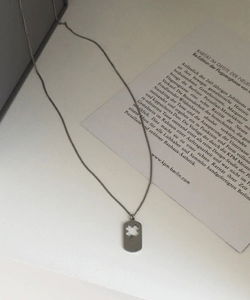 Yuhi Clover Pendant Necklace -1 color