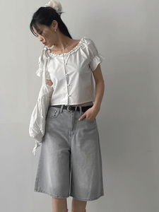 ビーンズオフショルダークロップブラウス