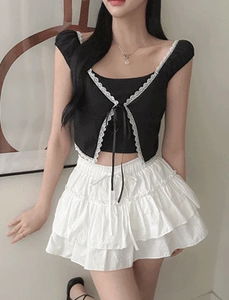 Coming Lace Layered T