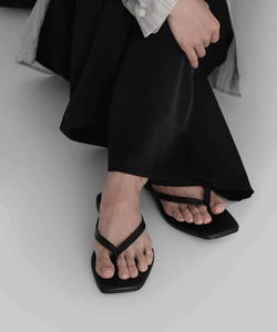 오르티 스퀘어 쪼리 슬리퍼