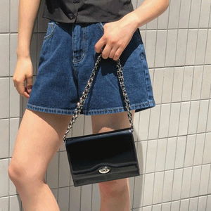 牛仔短褲