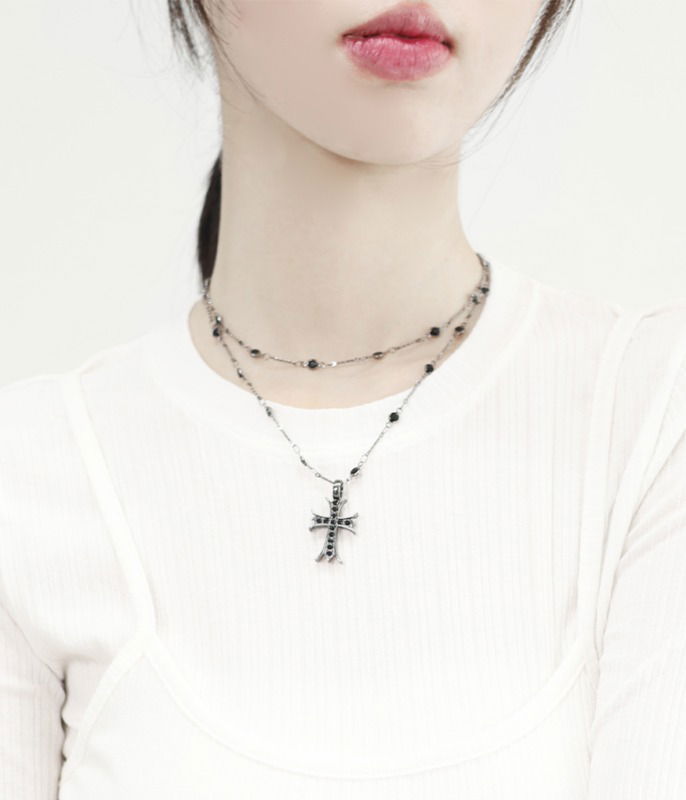 ウィムルクロスレイヤードネックレス