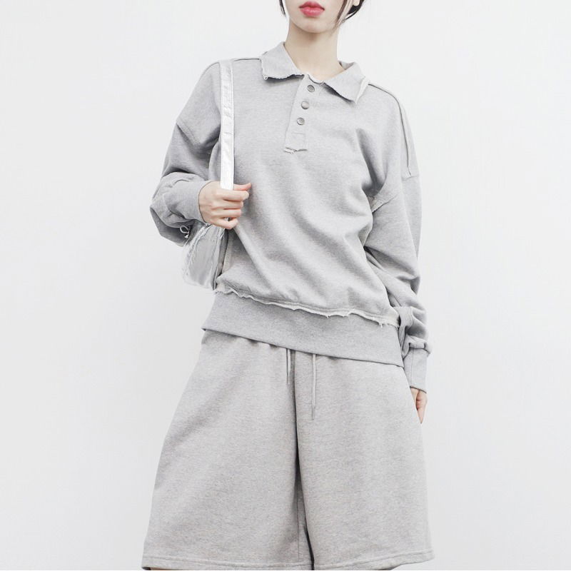 Marina Button Man to Sweatshirt
