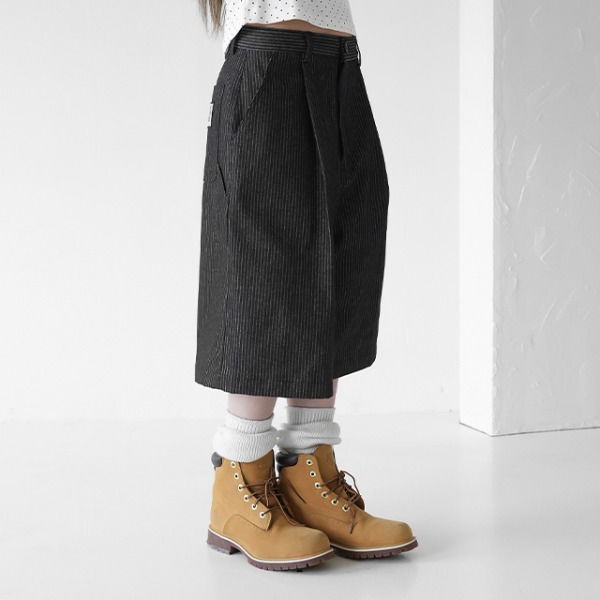 Review Stripe Bermuda Pants