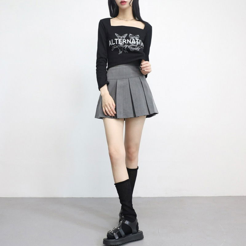【NONCODE】Laminet pocket pleated skirt NONCODE(ノンコード) - ラミネポケットプリーツスカート