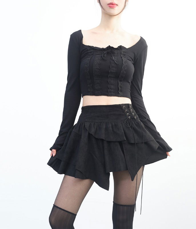 Lipto Lace Crop T-Shirt