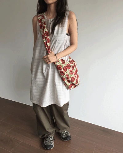 Midi Dresses