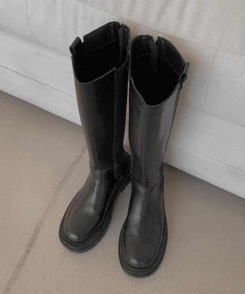 knee-high-boots