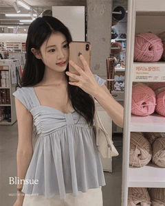블린슈 하트넥 리본 셔링 주름 프릴 스모크밴딩 플레어 민소매 나시 블라우스