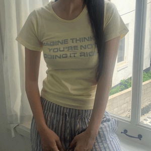 スチン シルバーレタリングラウンド半袖Tシャツ