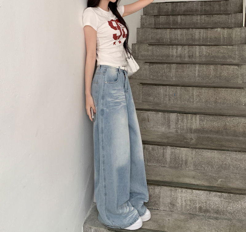 반팔 티셔츠 모델 착용 이미지-S1L7