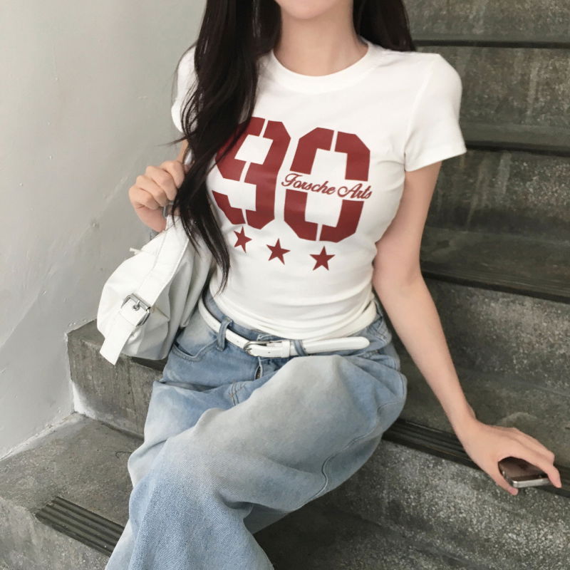 반팔 티셔츠 모델 착용 이미지-S1L11