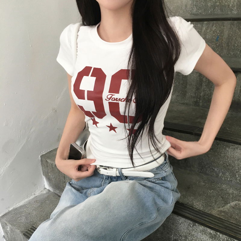 반팔 티셔츠 모델 착용 이미지-S1L10