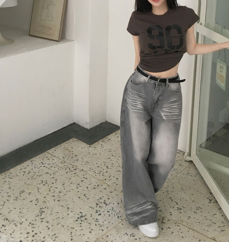 반팔 티셔츠 모델 착용 이미지-S1L38