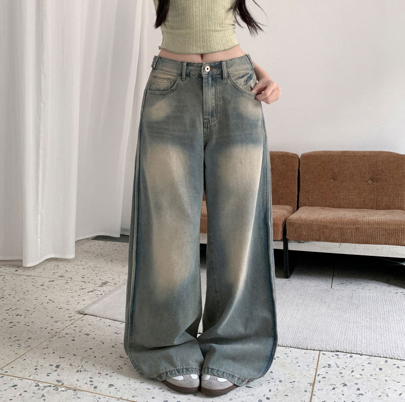 민소매 모델 착용 이미지-S1L8