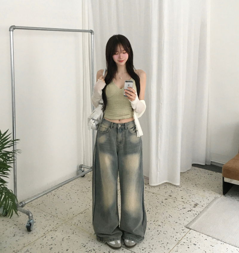 민소매 모델 착용 이미지-S1L22