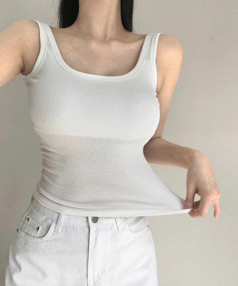 タンクトップ