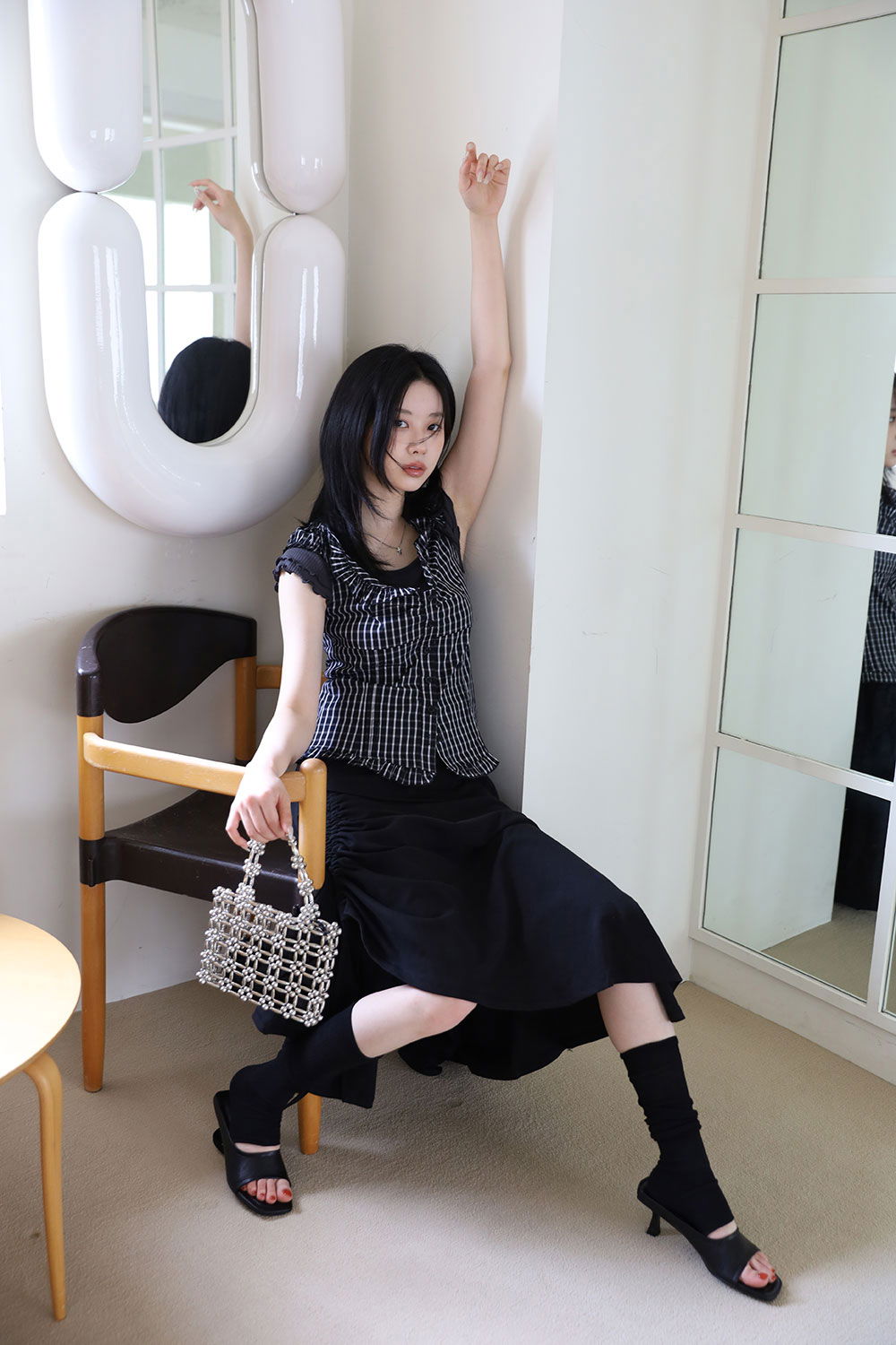 드레스 모델 착용 이미지-S1L10