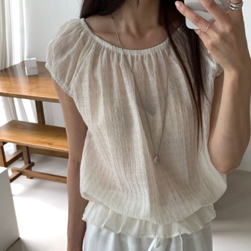 펀칭 체크 블라우스