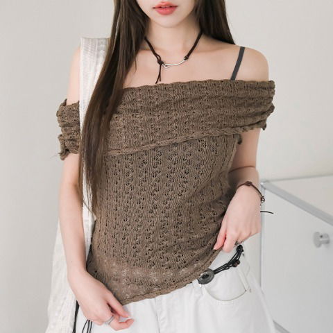 Melky Off-Shoulder Shirt