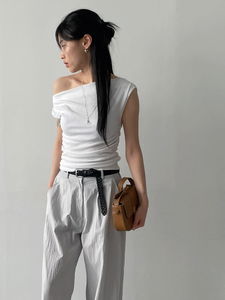 Shirring One Off Shoulder T-Shirt