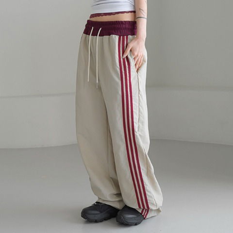 Moeven Line Wide Pants