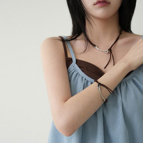 Highly - Leather Necklace & Bracelet 项链
